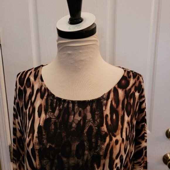 Women's Chico's Top Blouse Black Lace Brown Animal Cheetah Print Popover Size 1 - Picture 5 of 8